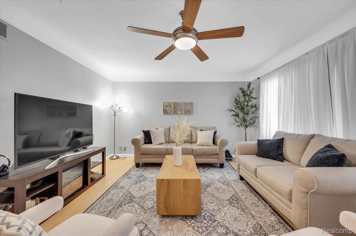 2141 Willot Road