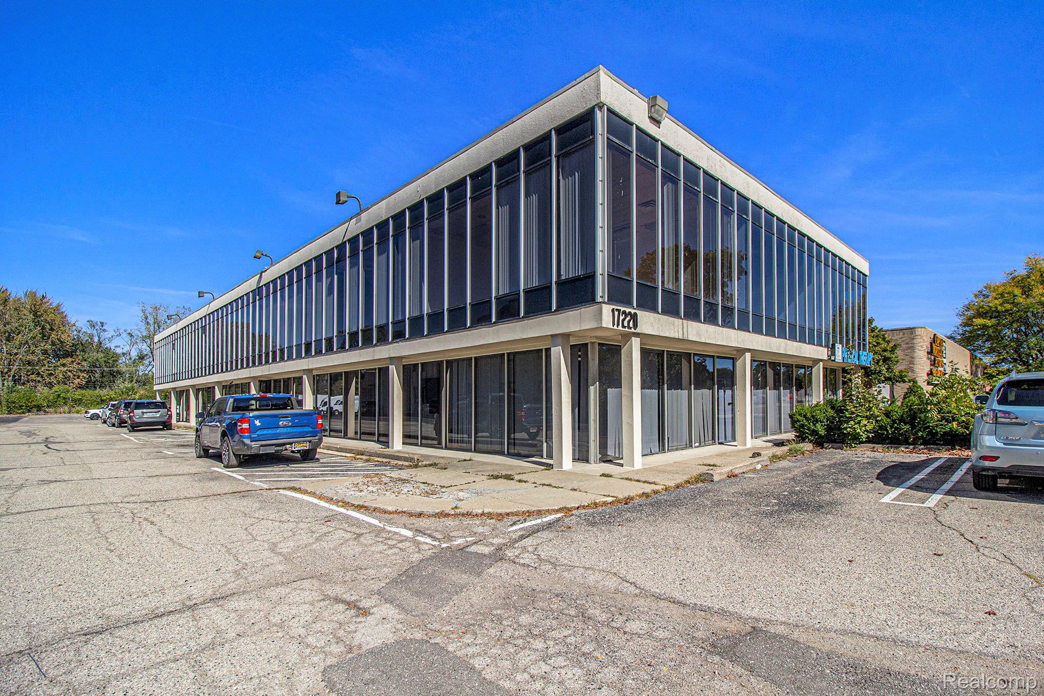 17220 W TWELVE MILE Road 210