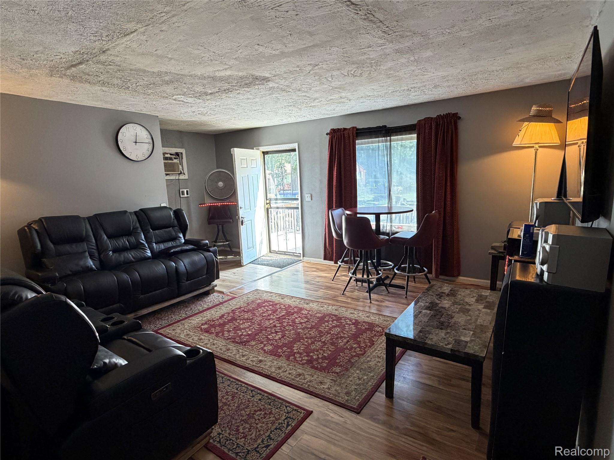 3095 Maywood Drive