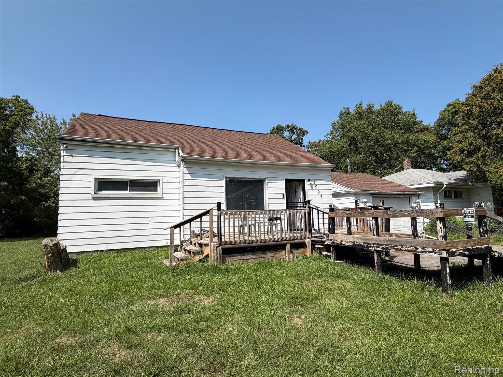 3095 Maywood Drive