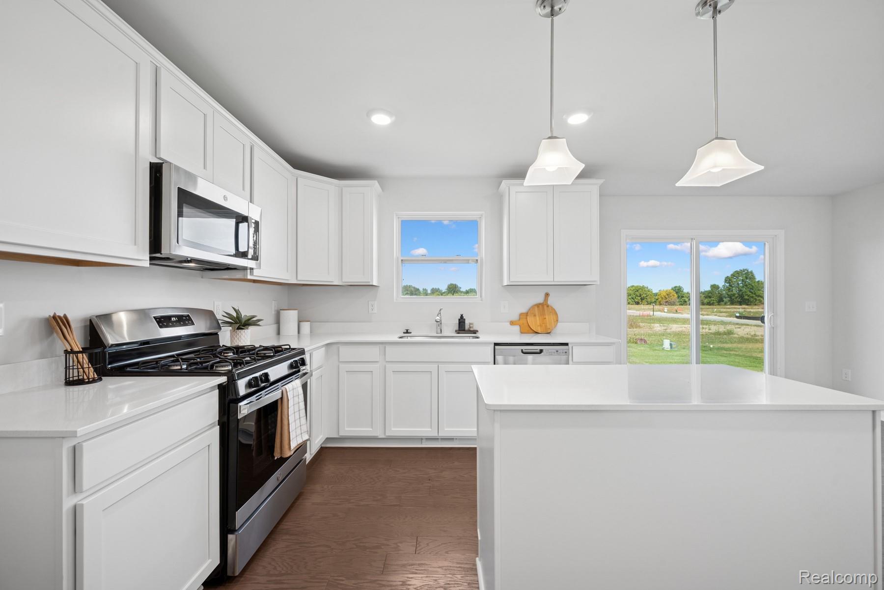 651 Countryside Drive