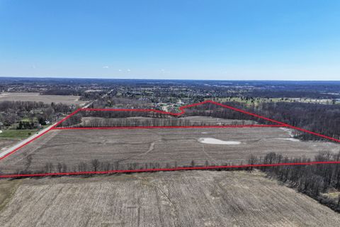VL Whisper Ridge Drive Lapeer City Lapeer MI 48446