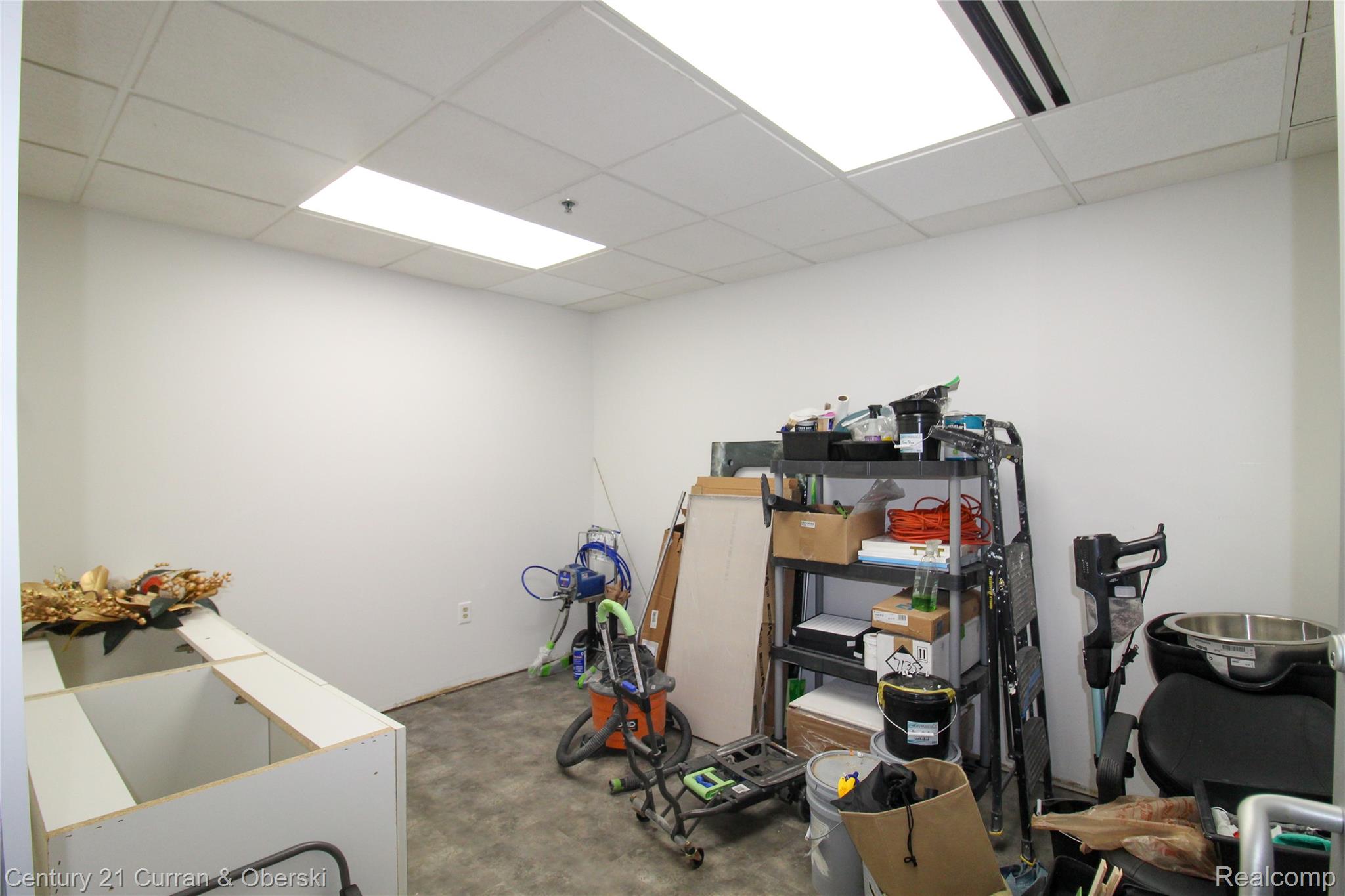 27621 Warren Road 208