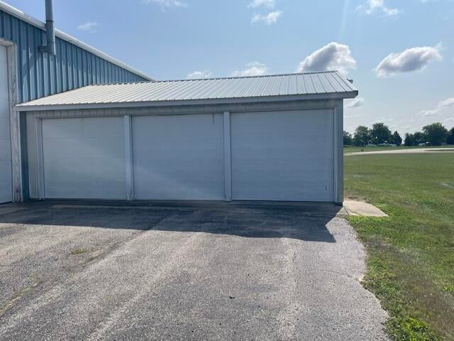 385 Airport Drive
