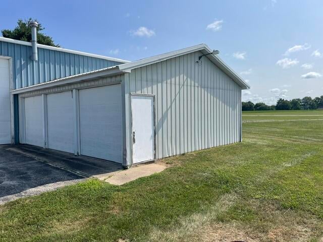 385 Airport Drive