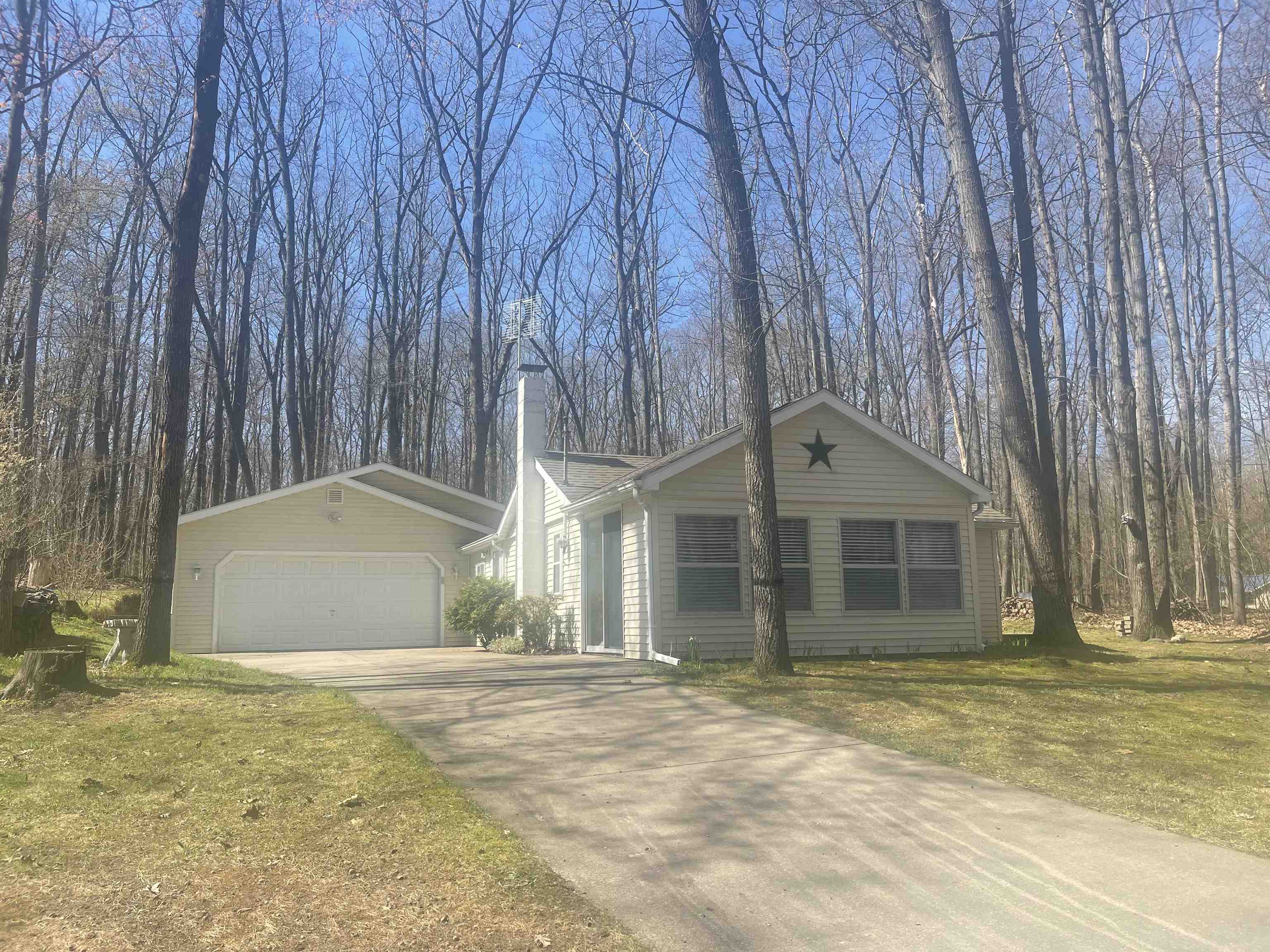 742 Bungo Lake Road