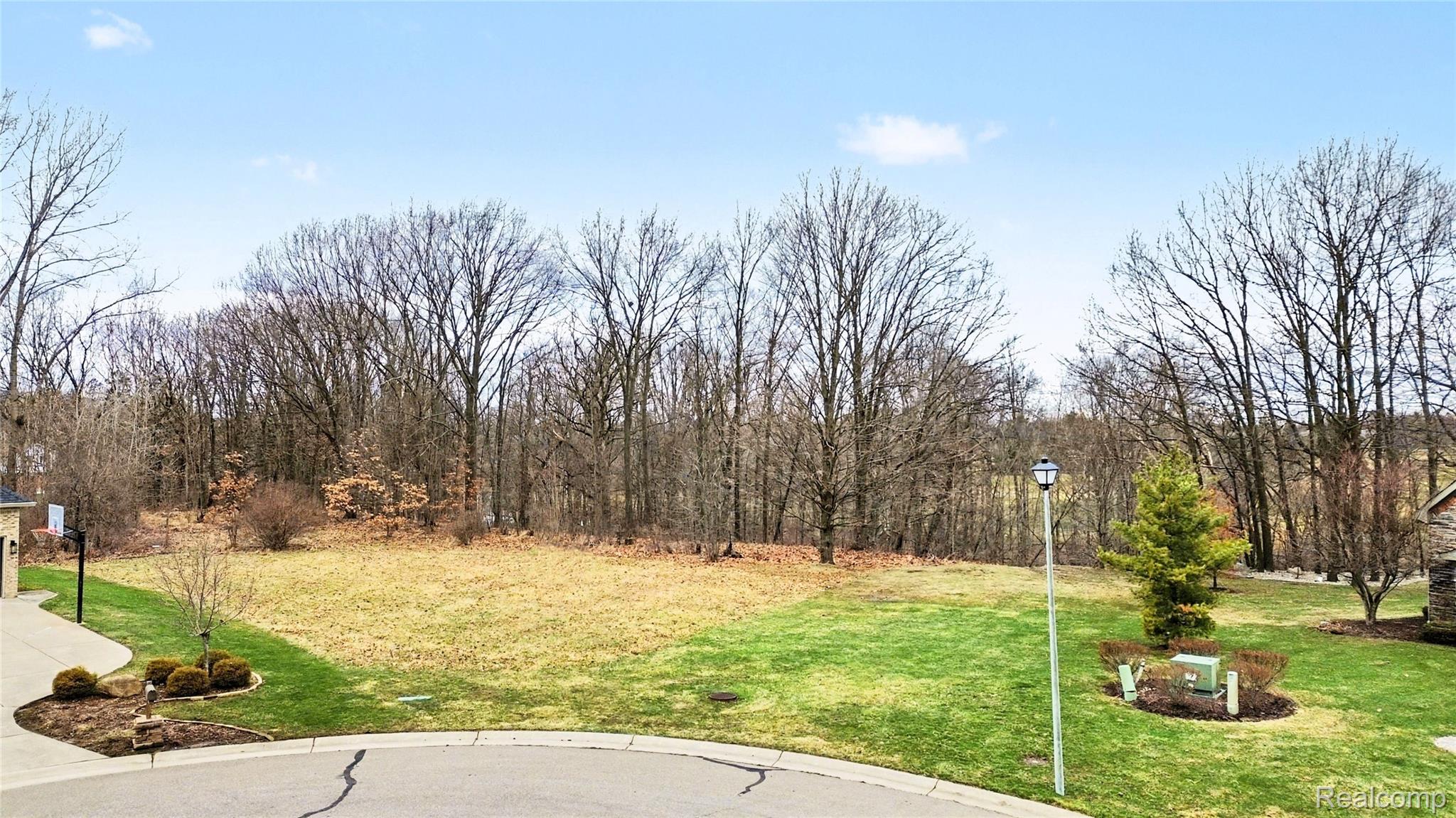 9519 Country Club Lane