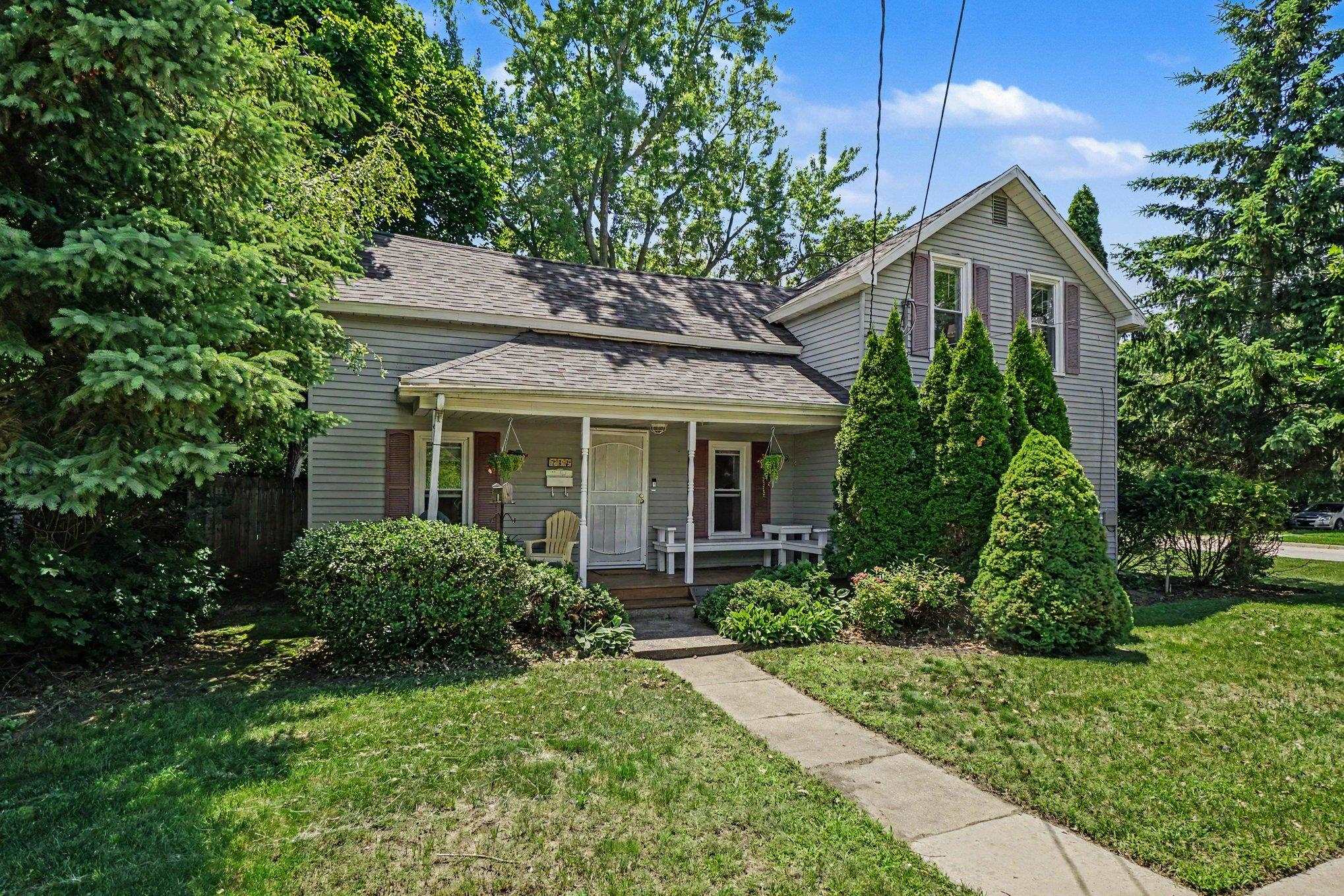 722 N University Avenue
