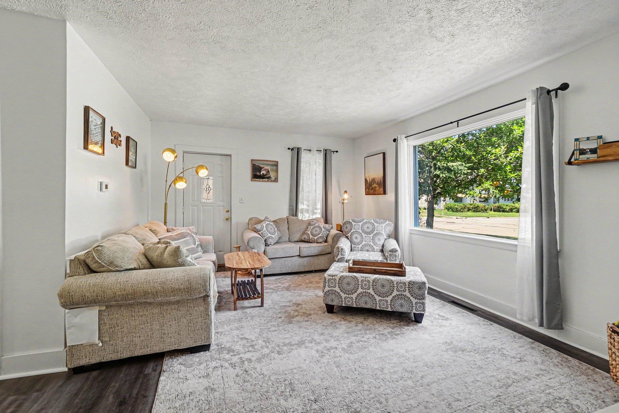 722 N University Avenue