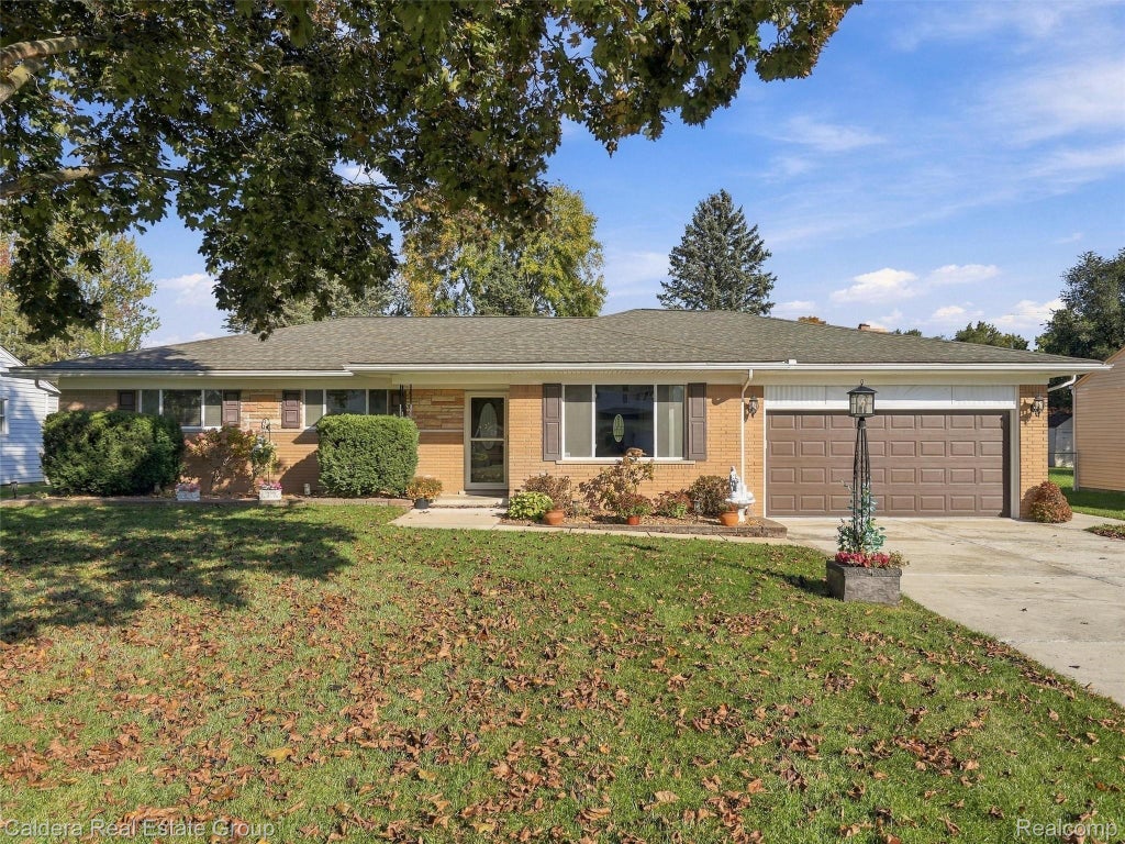 Photo of 7251 Reber Drive, Shelby Charter Township, MI 48317 (MLS # 20261085916)