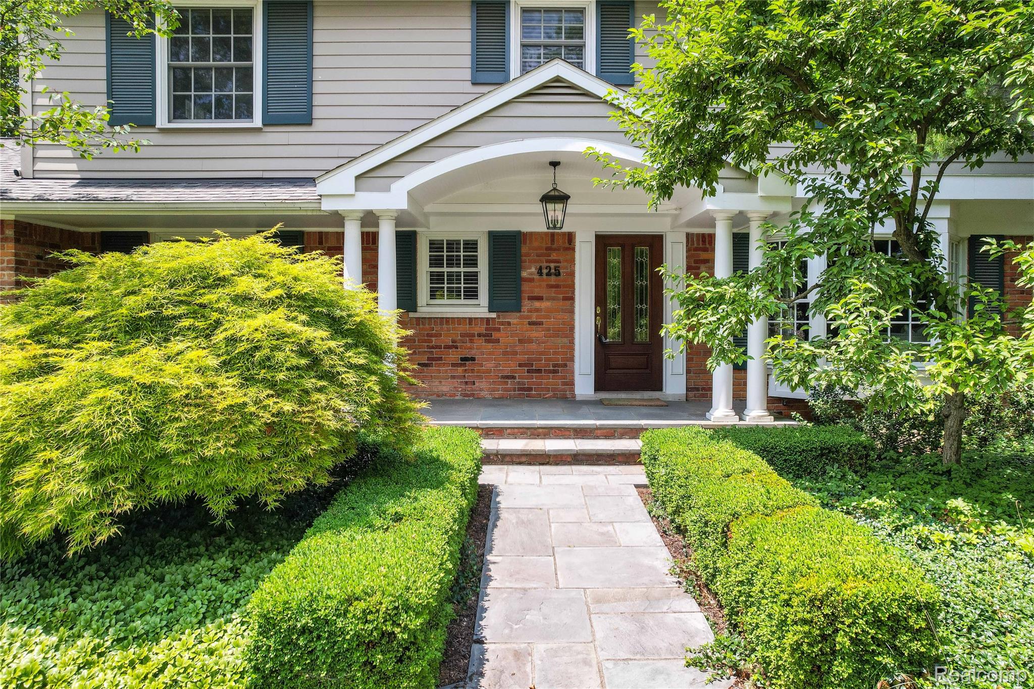 425 Fairfax Street