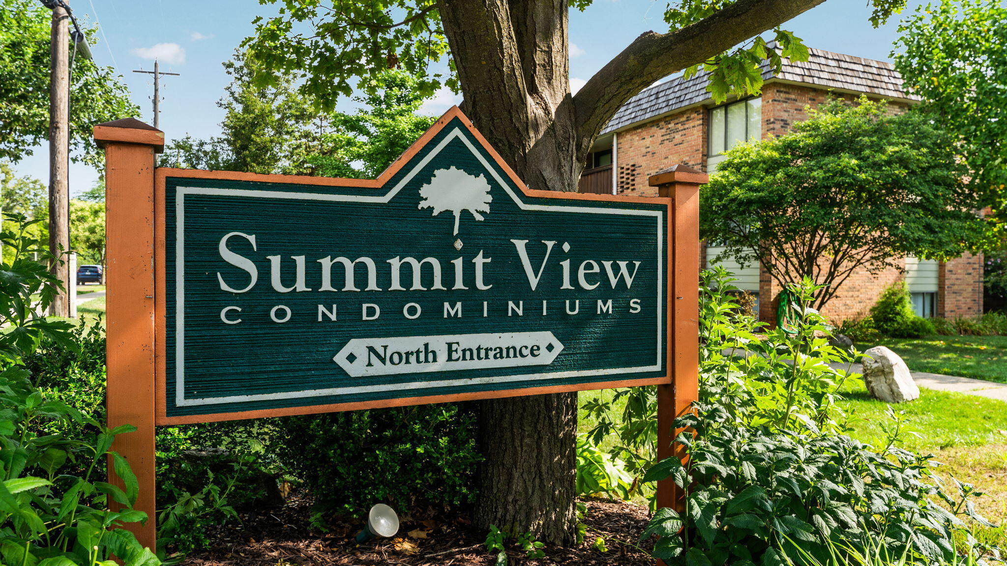 1225 S Maple Road 105