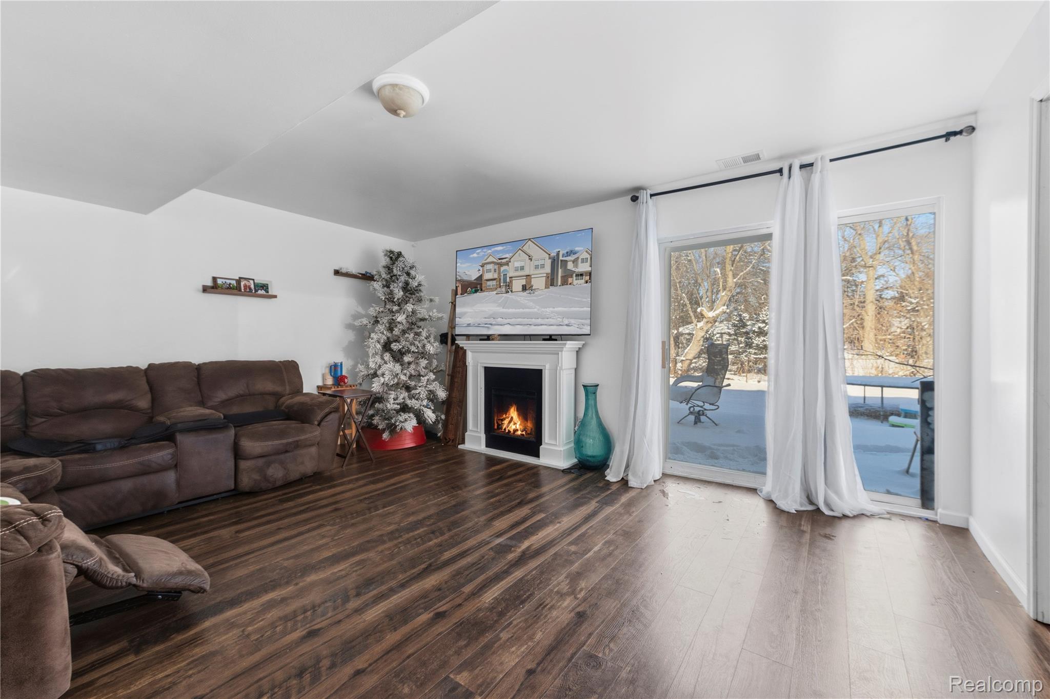 24768 Christina Drive