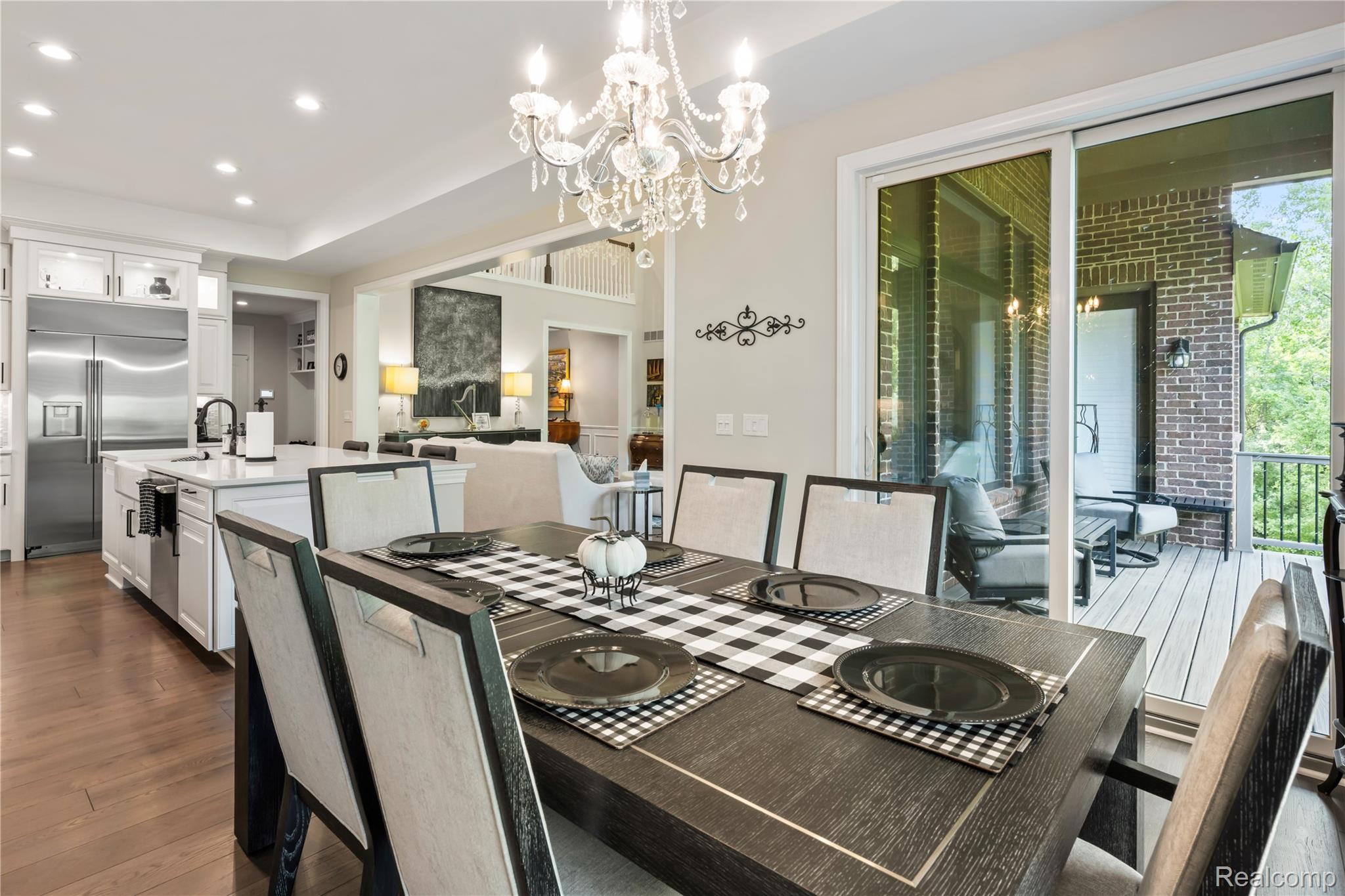 Plymouth City, Michigan 48170, United States, 4 Bedrooms Bedrooms, ,5 BathroomsBathrooms,Residential,Active,184487