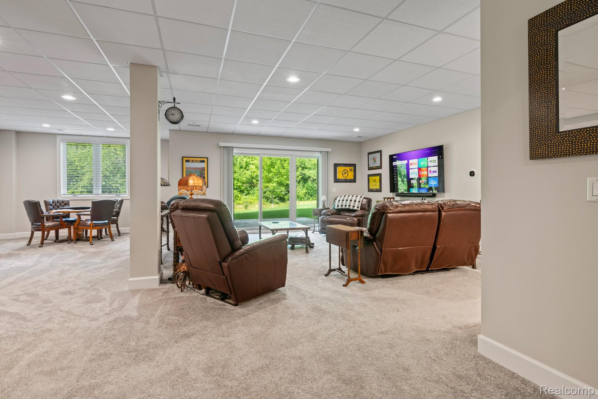 Plymouth City, Michigan 48170, United States, 4 Bedrooms Bedrooms, ,5 BathroomsBathrooms,Residential,Active,184487