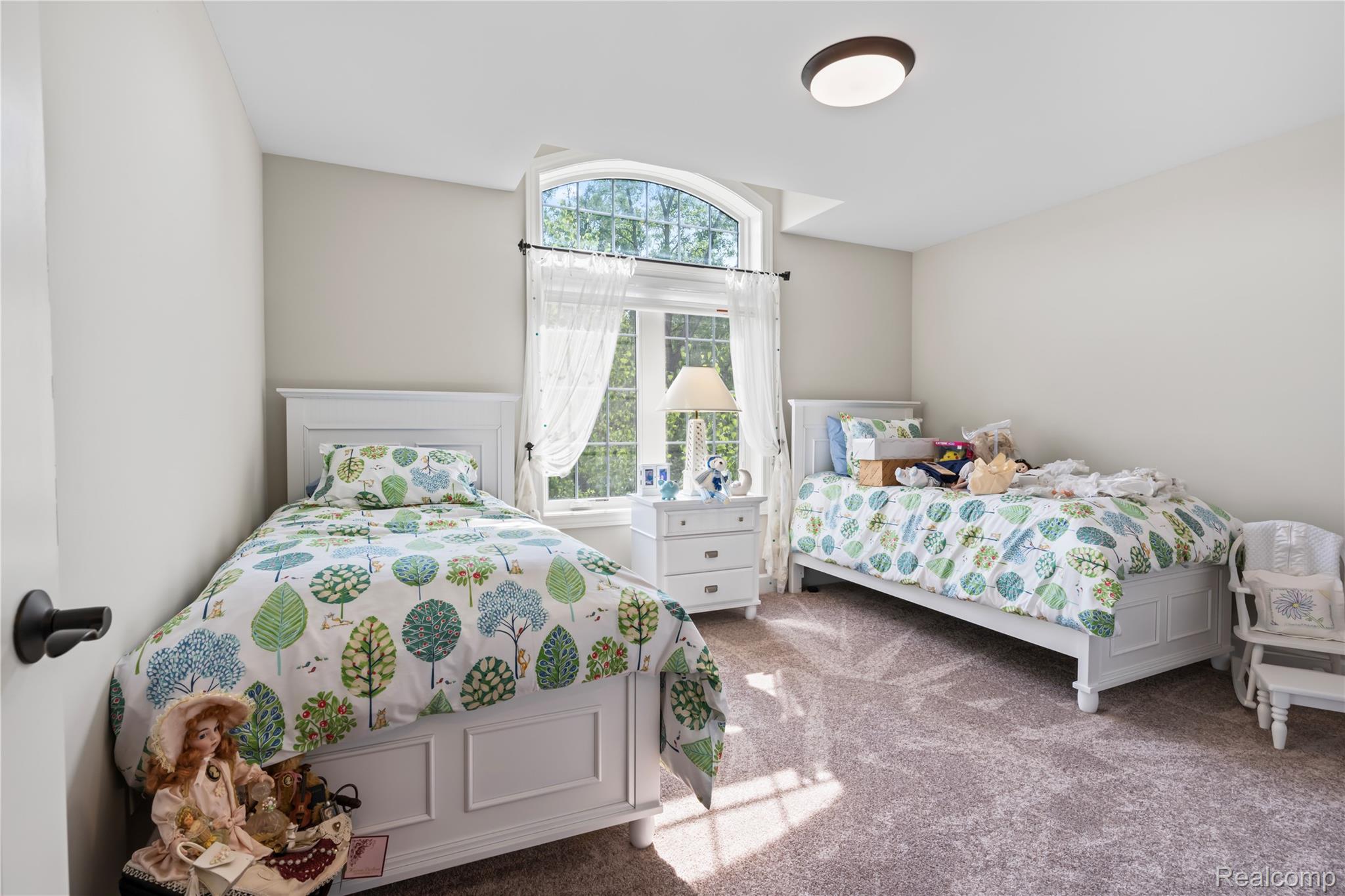 Plymouth City, Michigan 48170, United States, 4 Bedrooms Bedrooms, ,5 BathroomsBathrooms,Residential,Active,184487