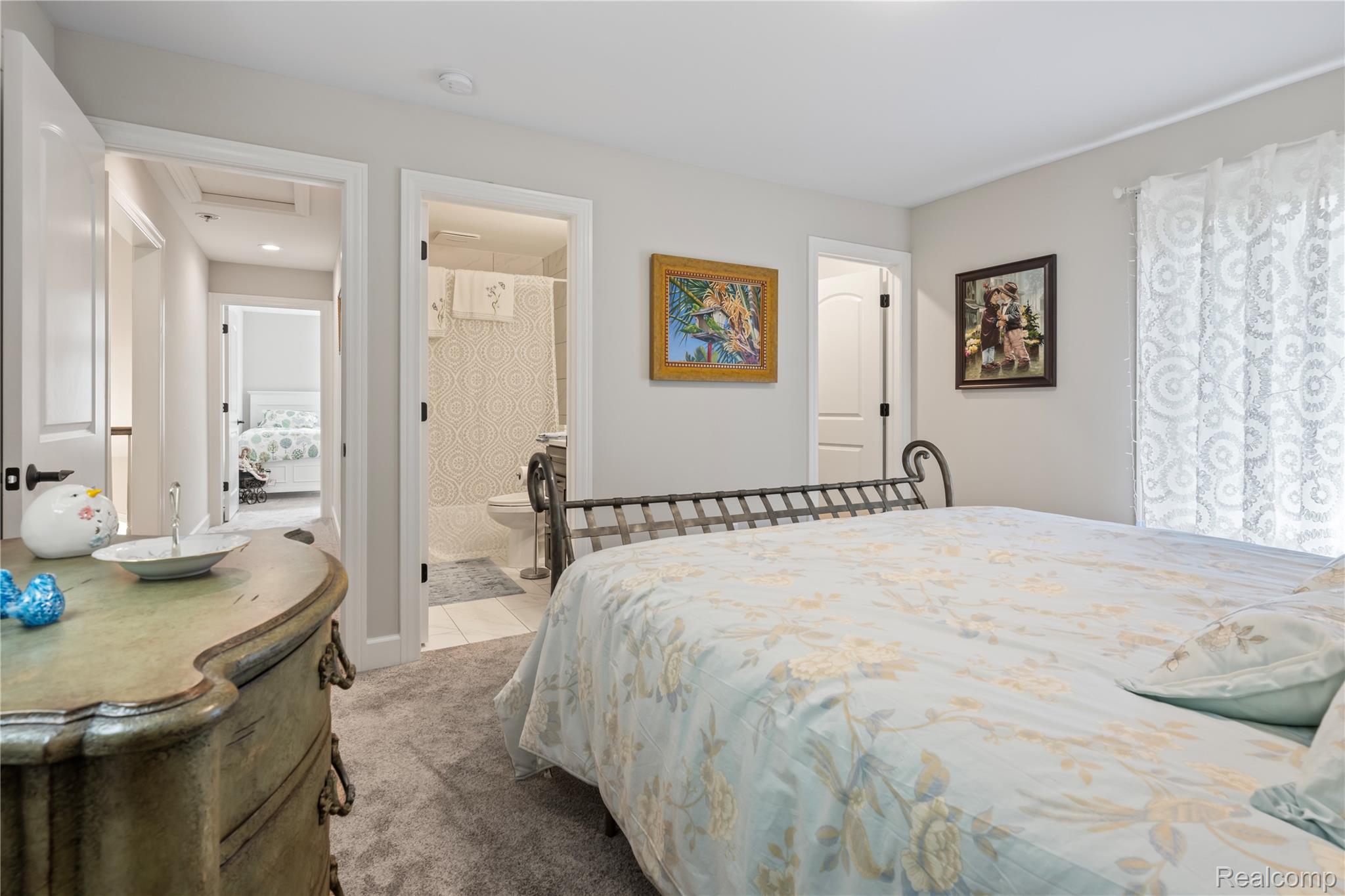 Plymouth City, Michigan 48170, United States, 4 Bedrooms Bedrooms, ,5 BathroomsBathrooms,Residential,Active,184487