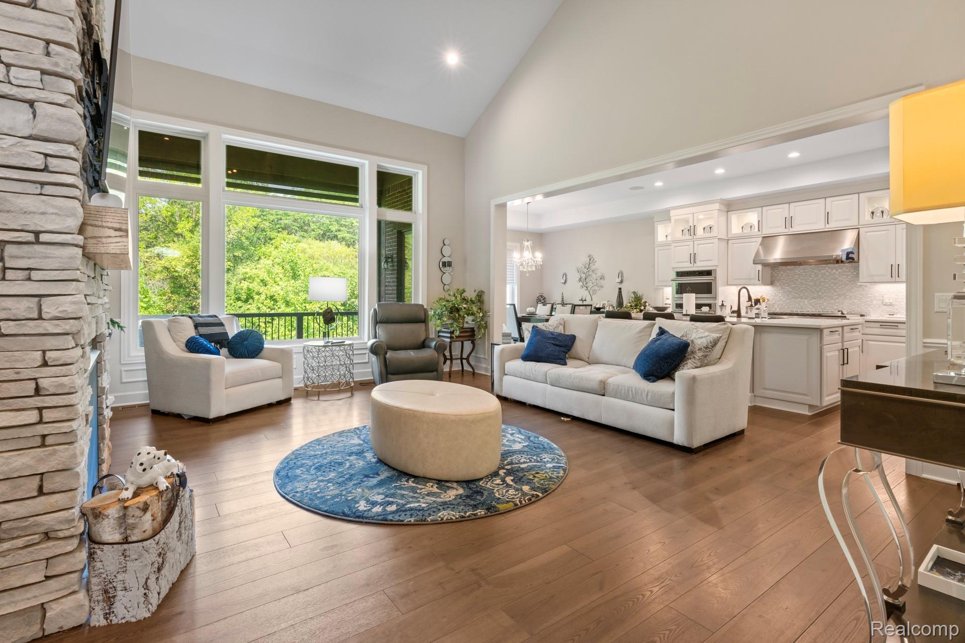 Plymouth City, Michigan 48170, United States, 4 Bedrooms Bedrooms, ,5 BathroomsBathrooms,Residential,Active,184487