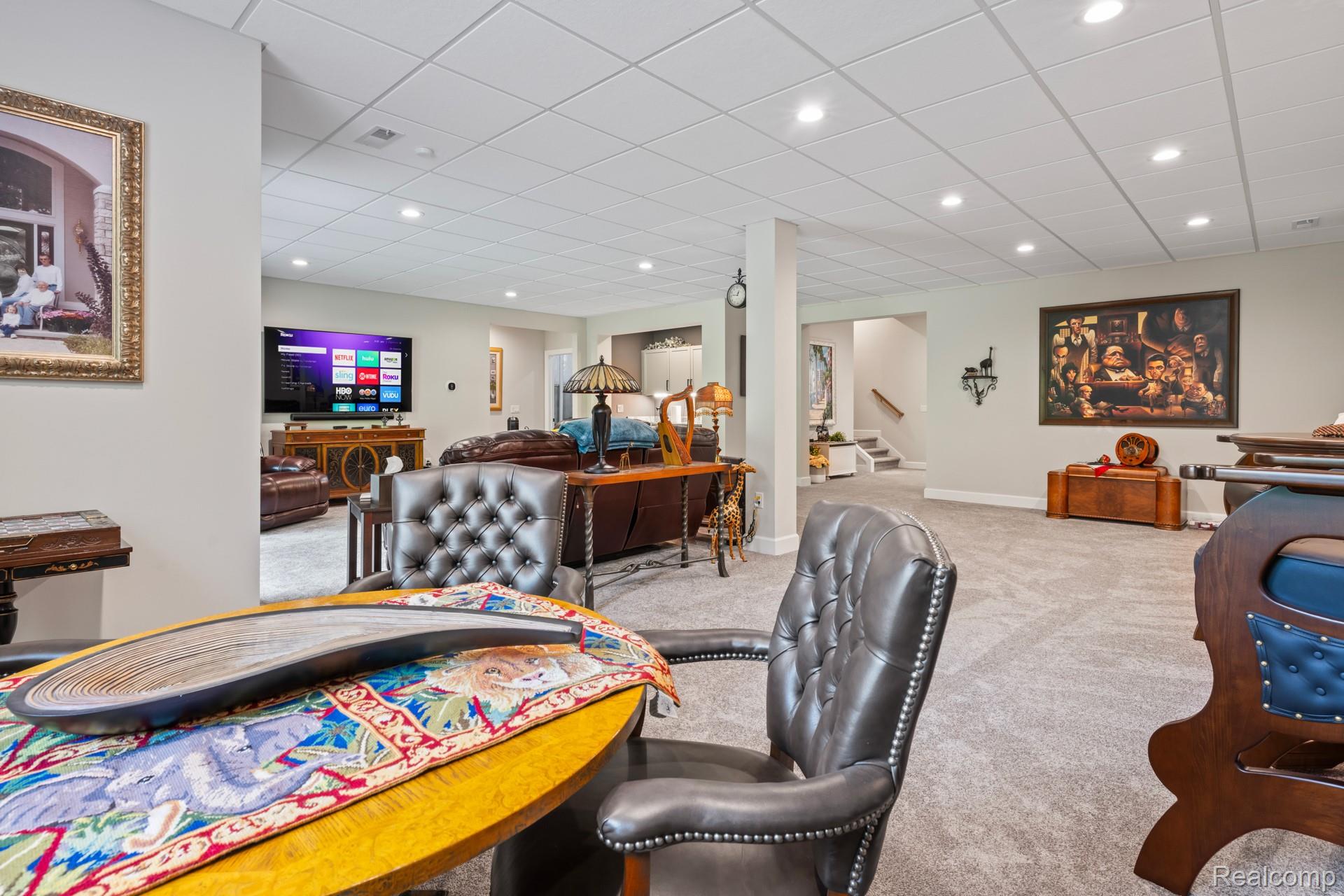 Plymouth City, Michigan 48170, United States, 4 Bedrooms Bedrooms, ,5 BathroomsBathrooms,Residential,Active,184487