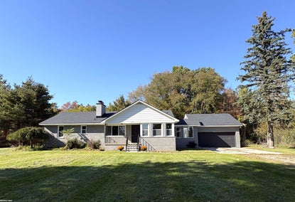 8760 Gratiot Ave – Investment Home