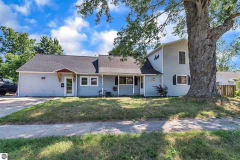 817 Walnut Street Cadillac City MI 49601