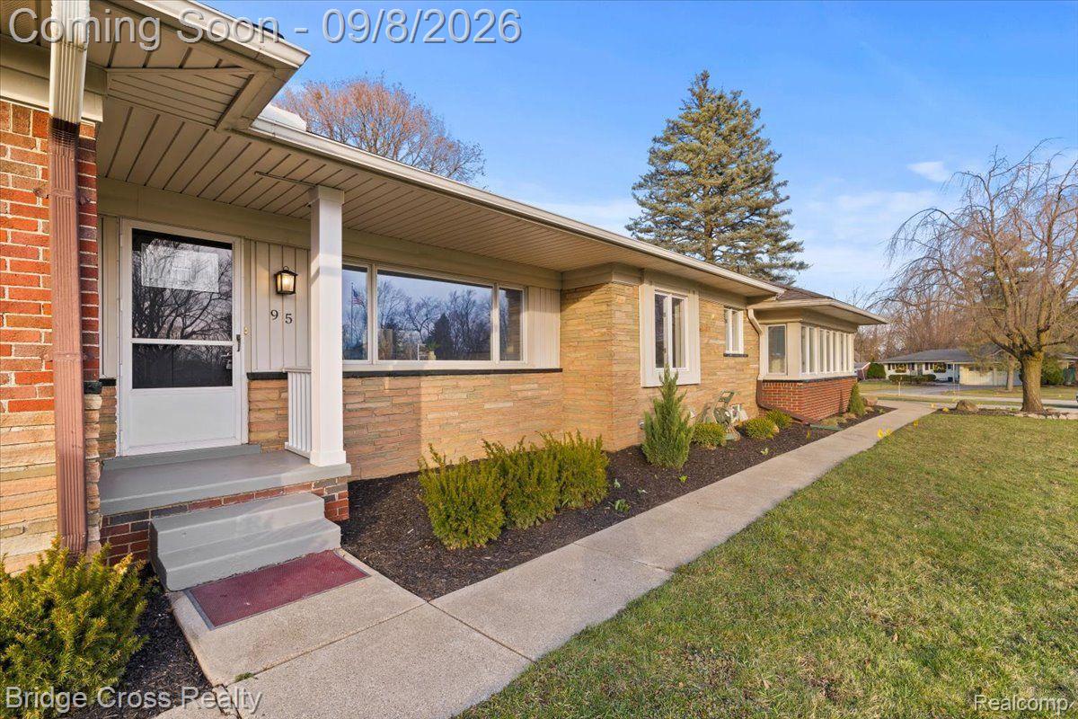 95 HILLSDALE Road