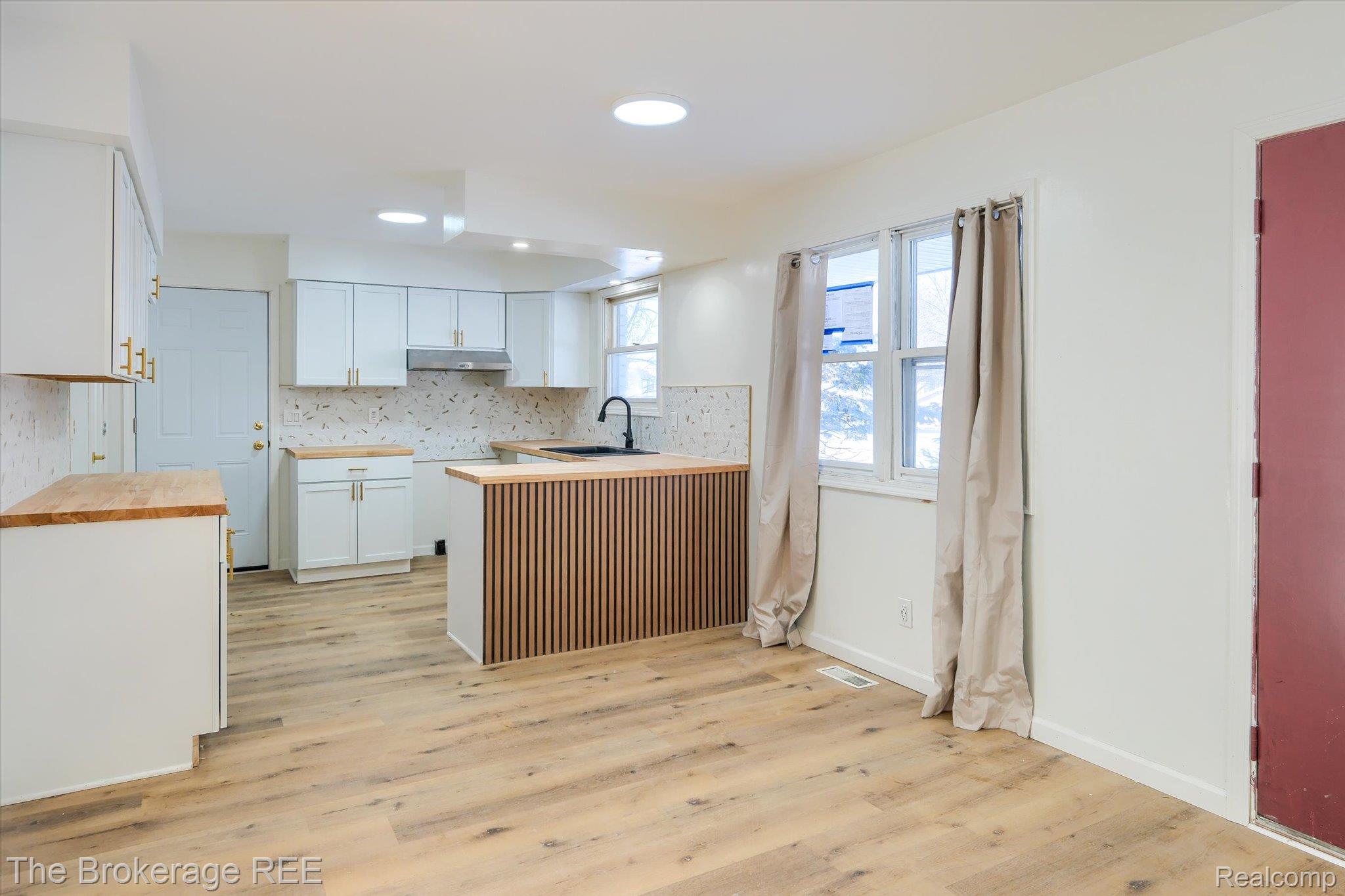 1396 Westerrace Drive