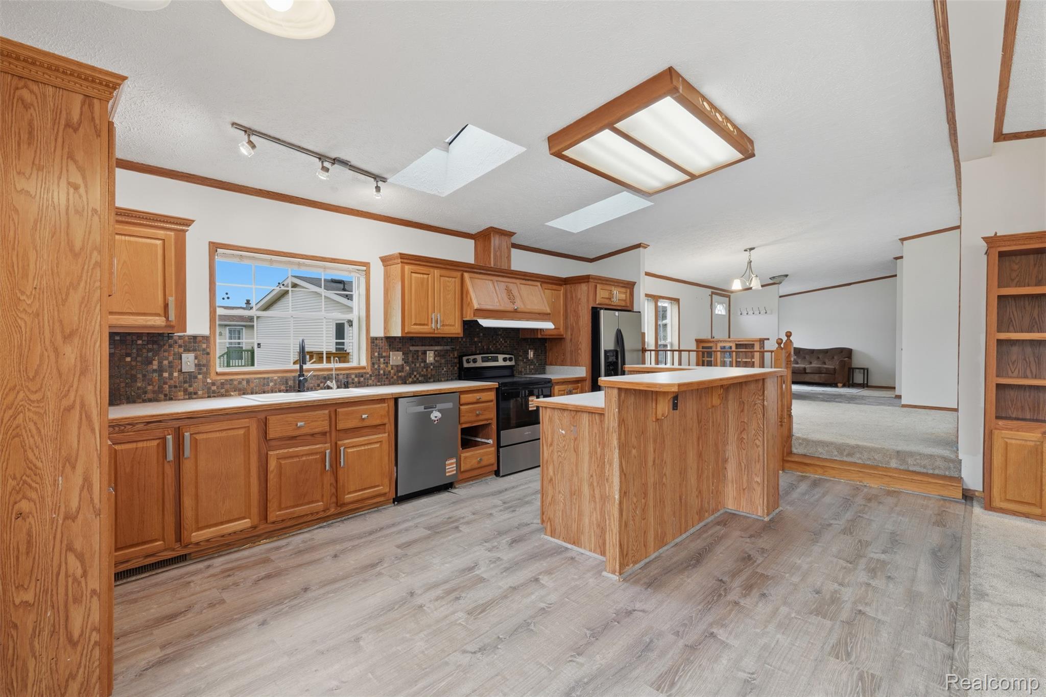 2524 Shakespeare Lane