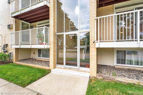 4909 Crooks Road D 4 Royal Oak City MI 48073