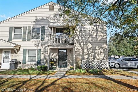Photo of 2612 Wildwood Court, Lake Orion Village, MI 48360 (MLS # 20251047532)