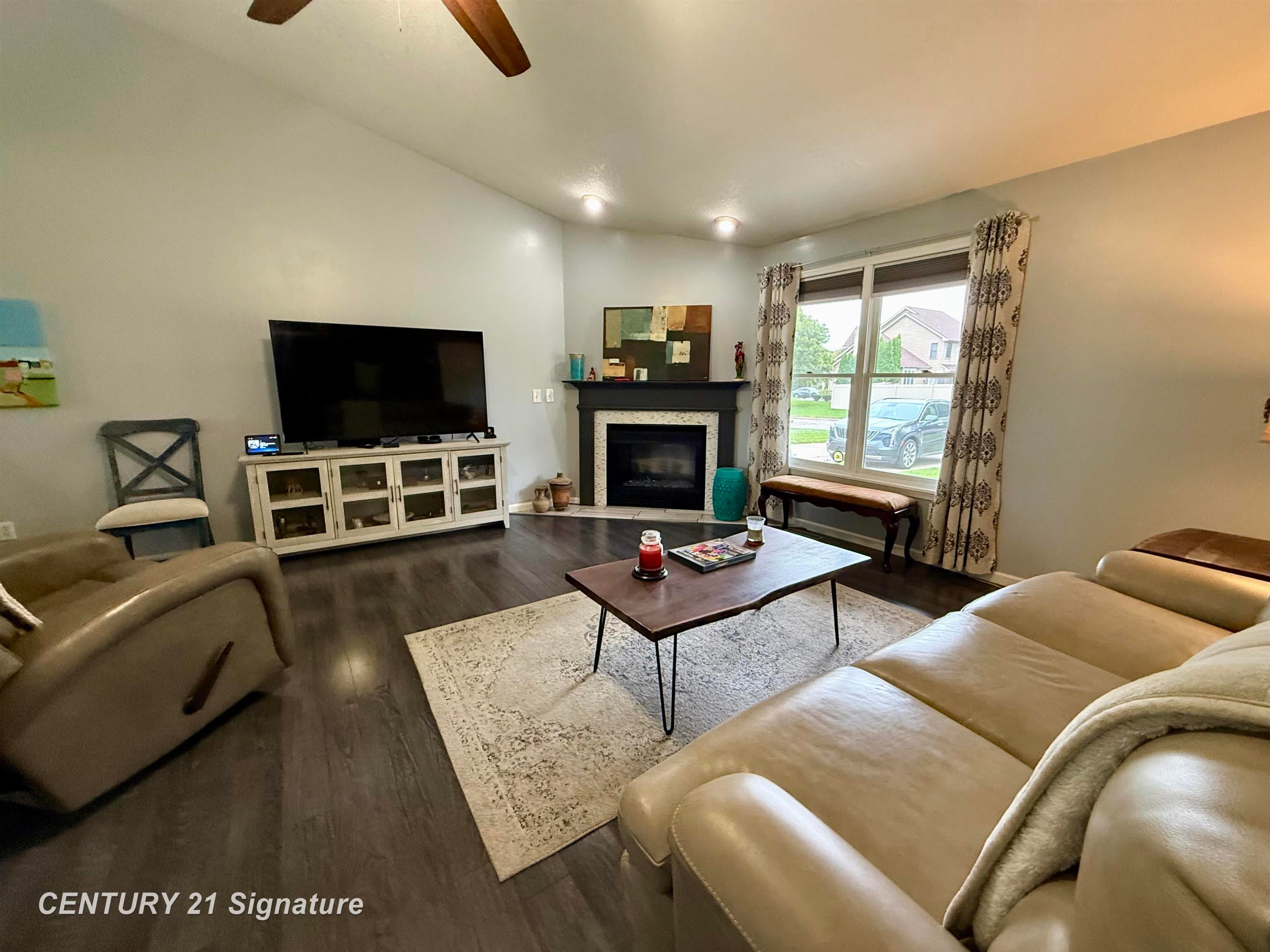 4105 W Island Drive
