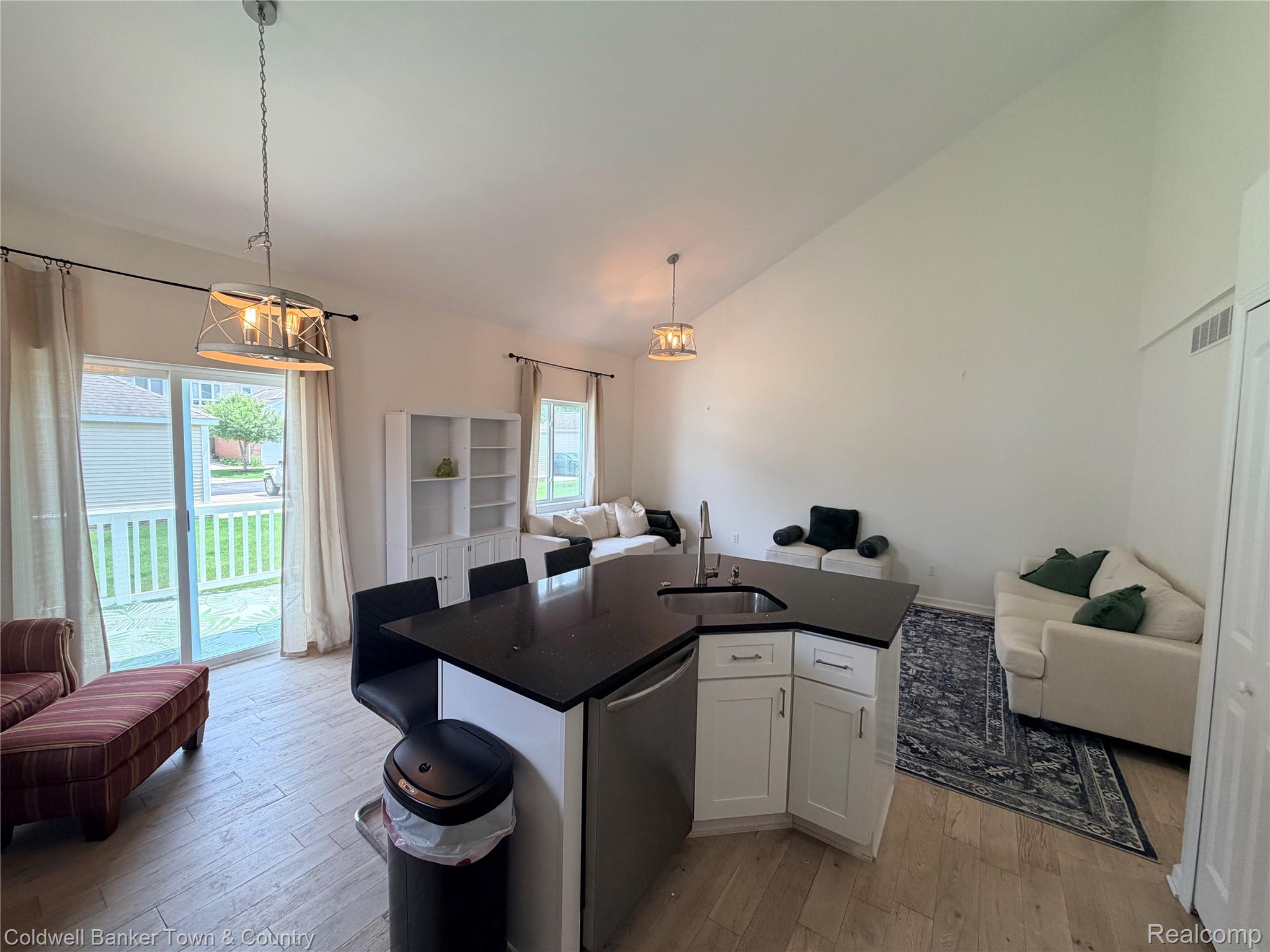5881 Woodruff View Drive