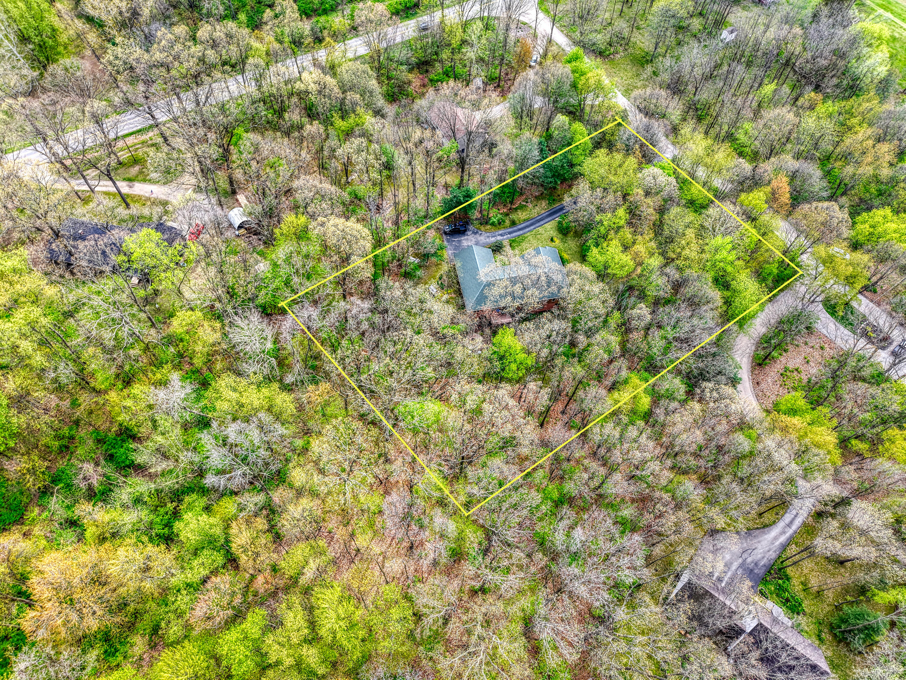 4482 Sutton ( Oak Ridge Dr ) Road