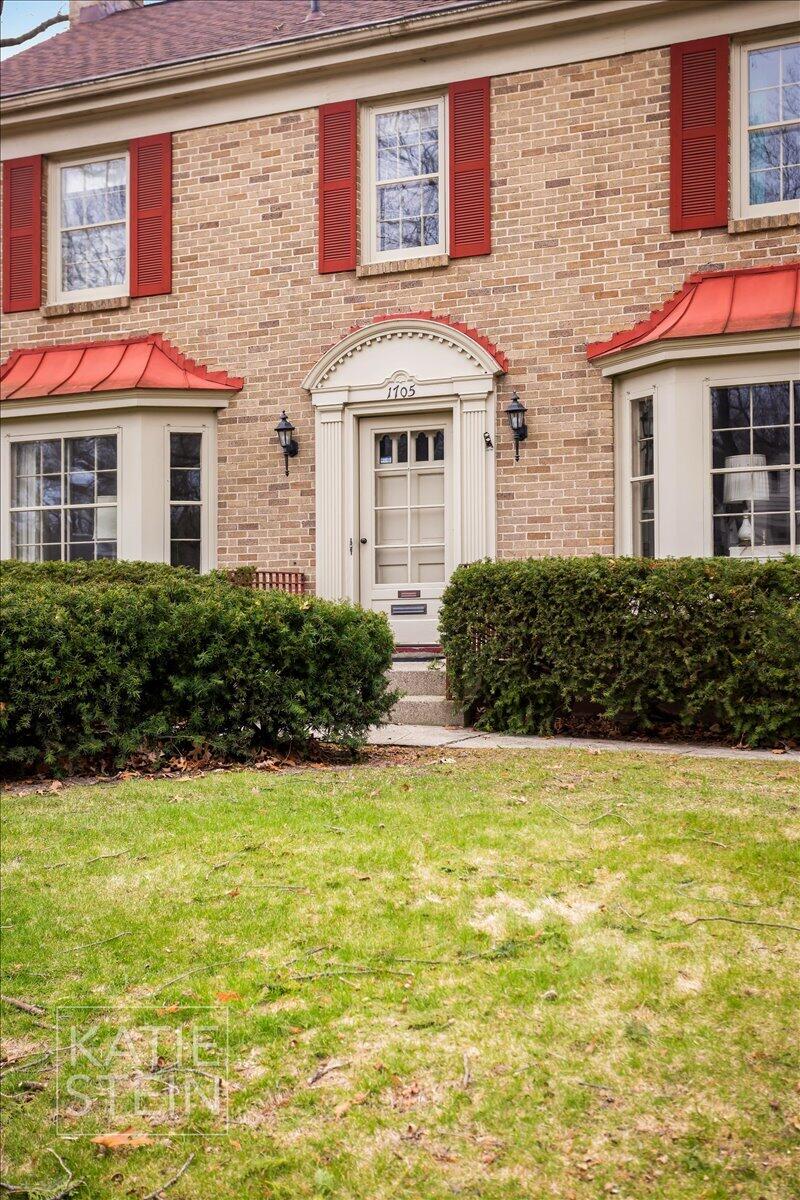 1705 Pontiac Road SE