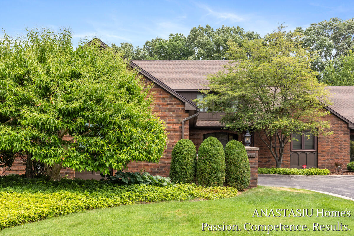 6081 N Gatehouse Drive SE