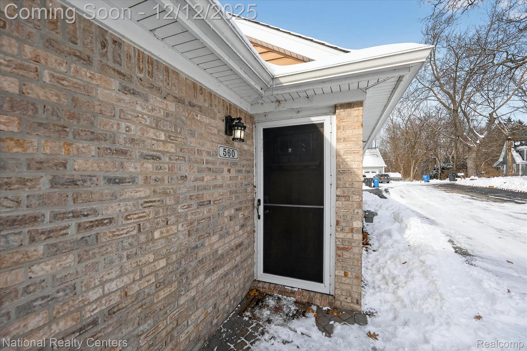 560 Black Oaks Trail