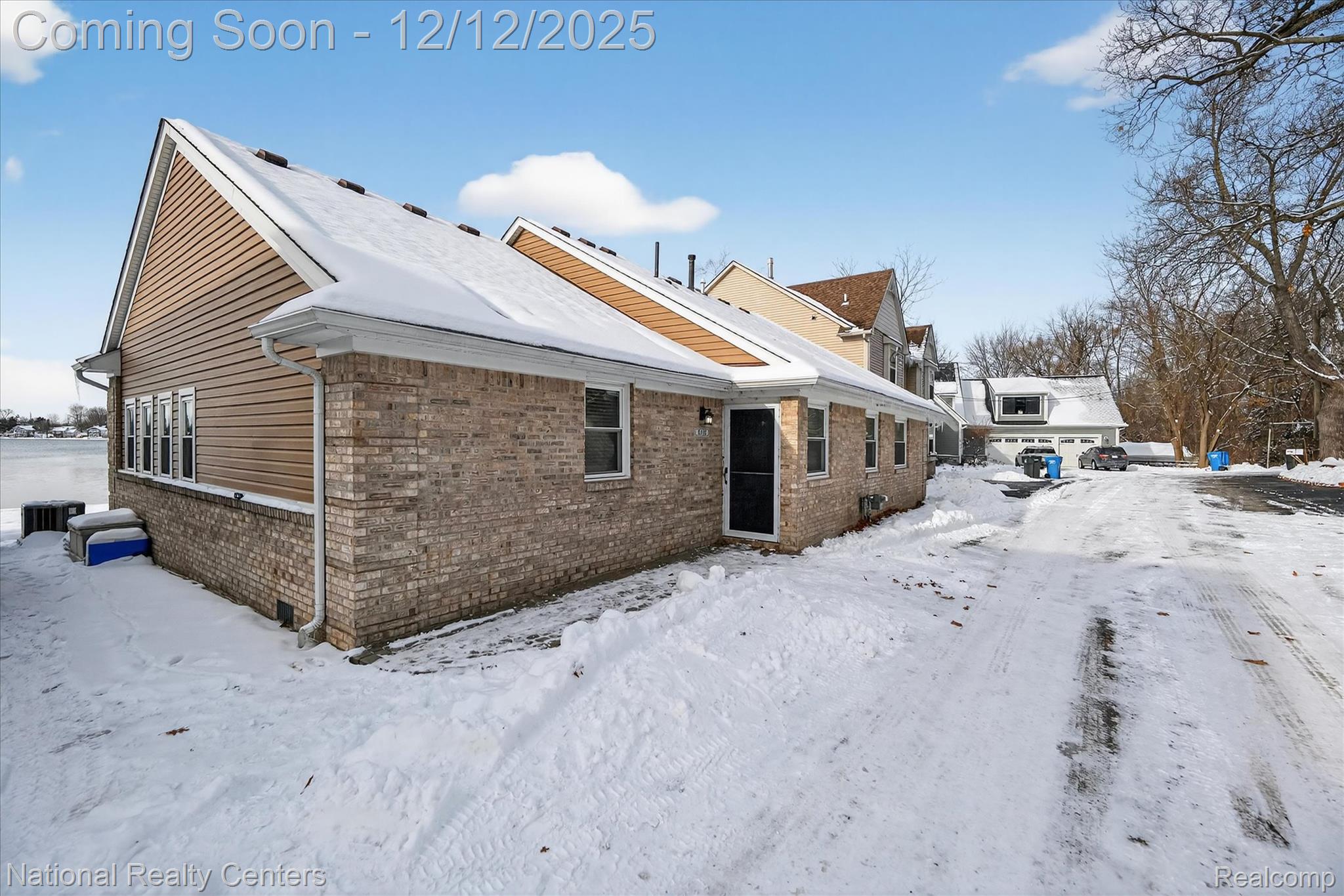 560 Black Oaks Trail