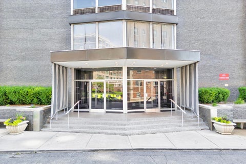 Tiny photo for 8200 E Jefferson Avenue #610, Detroit City, MI 48214 (MLS # 81026045958)