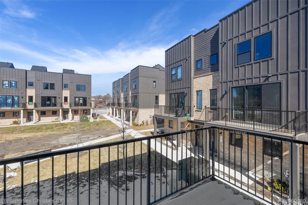 1041 HAMPTON CIR # 43, DETROIT, MI 48207 - Image c2cb27e9c680f4cd8f65a7c886696aaa/318272007