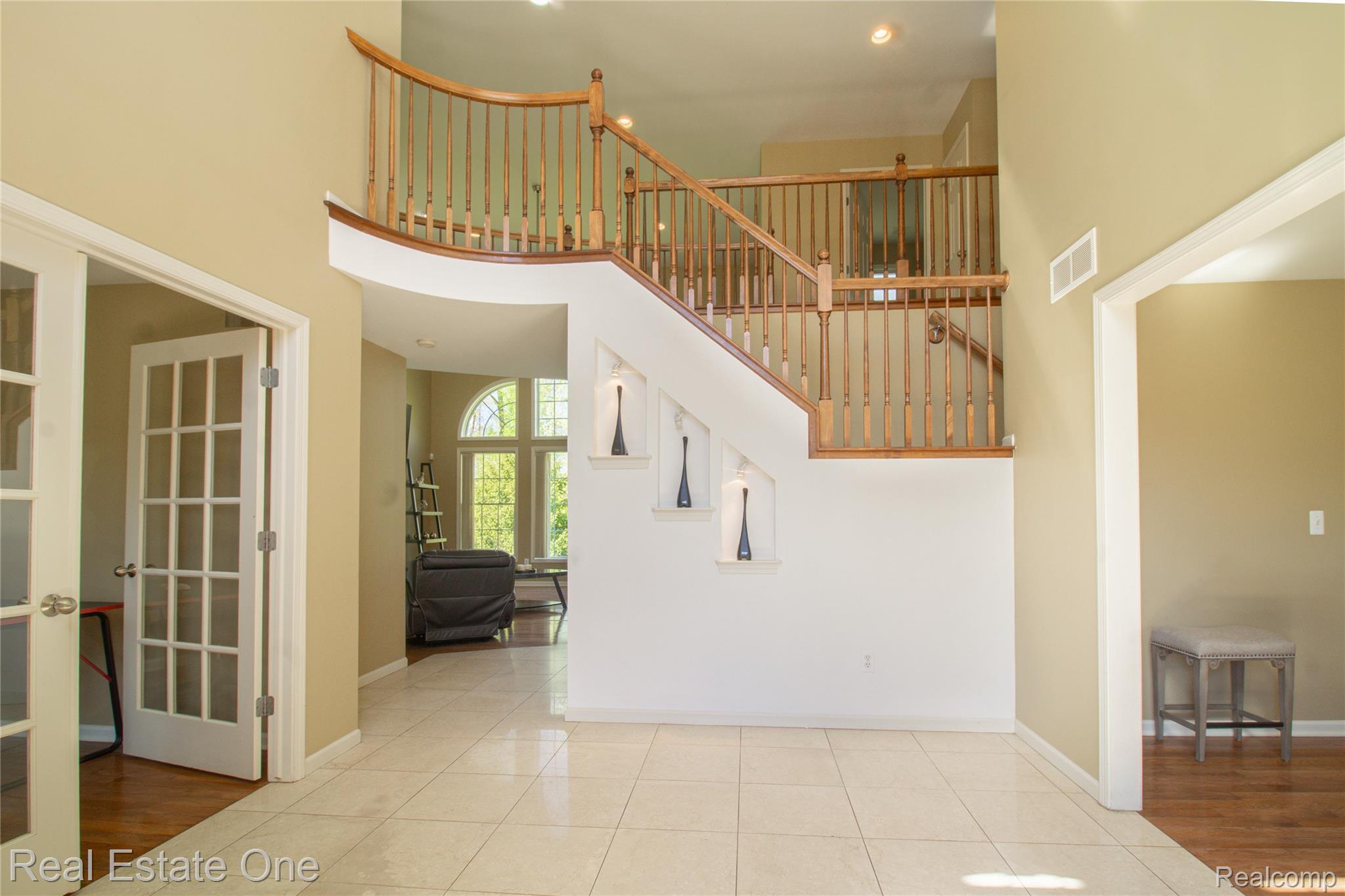 9068 Lebarron Court