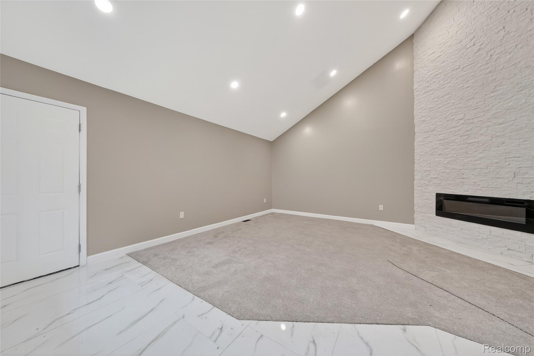 24784 Ashley Court