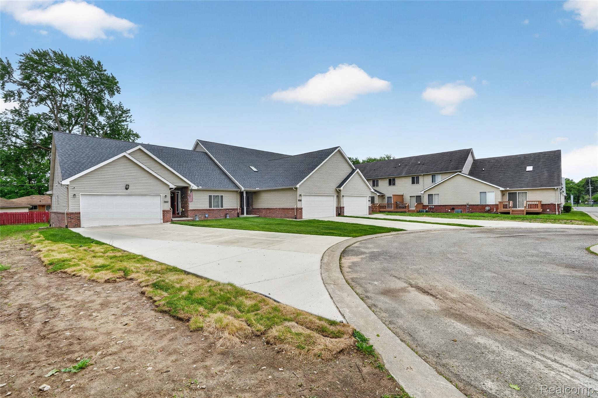 24784 Ashley Court