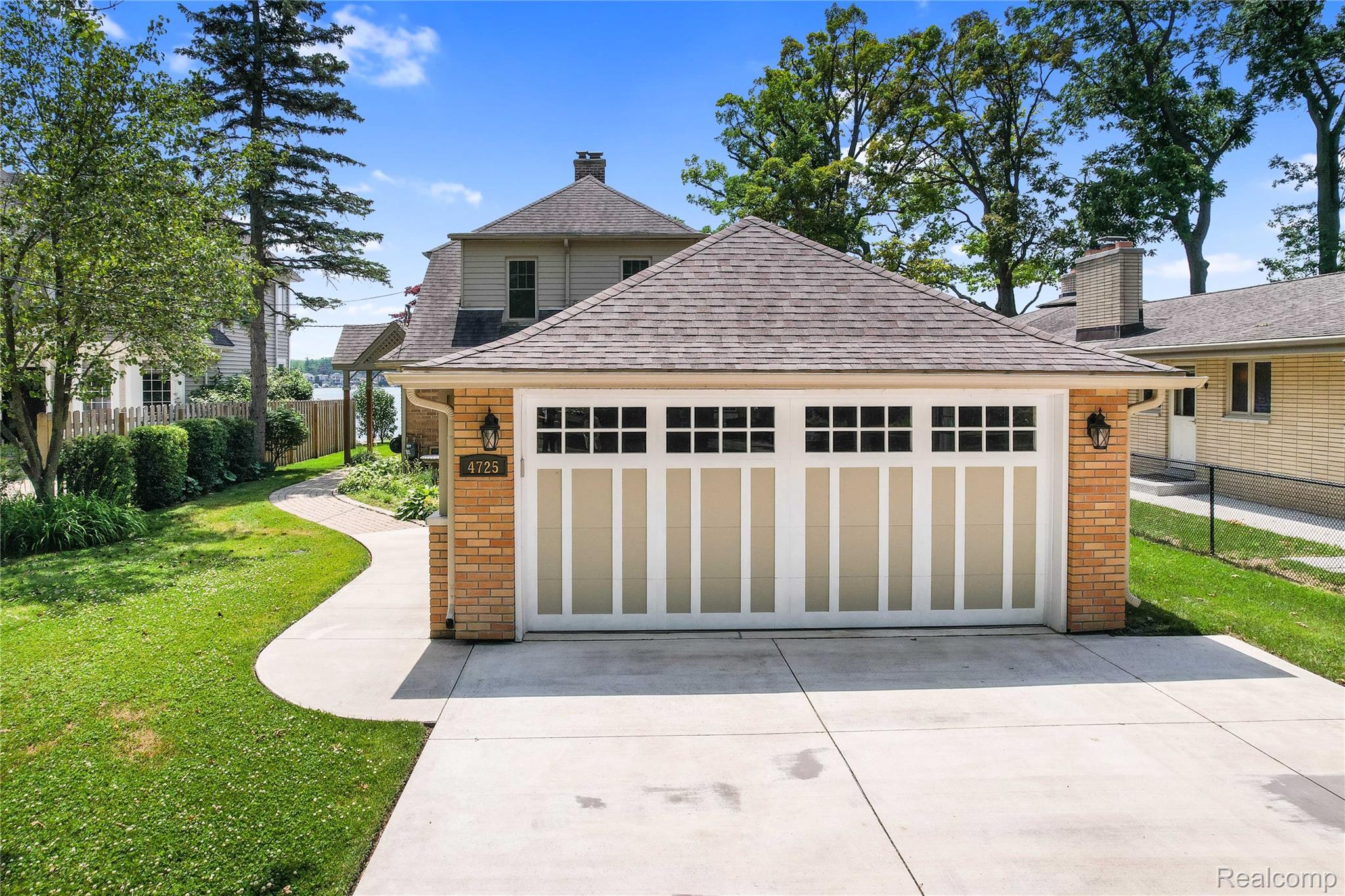 4725 Motorway Drive