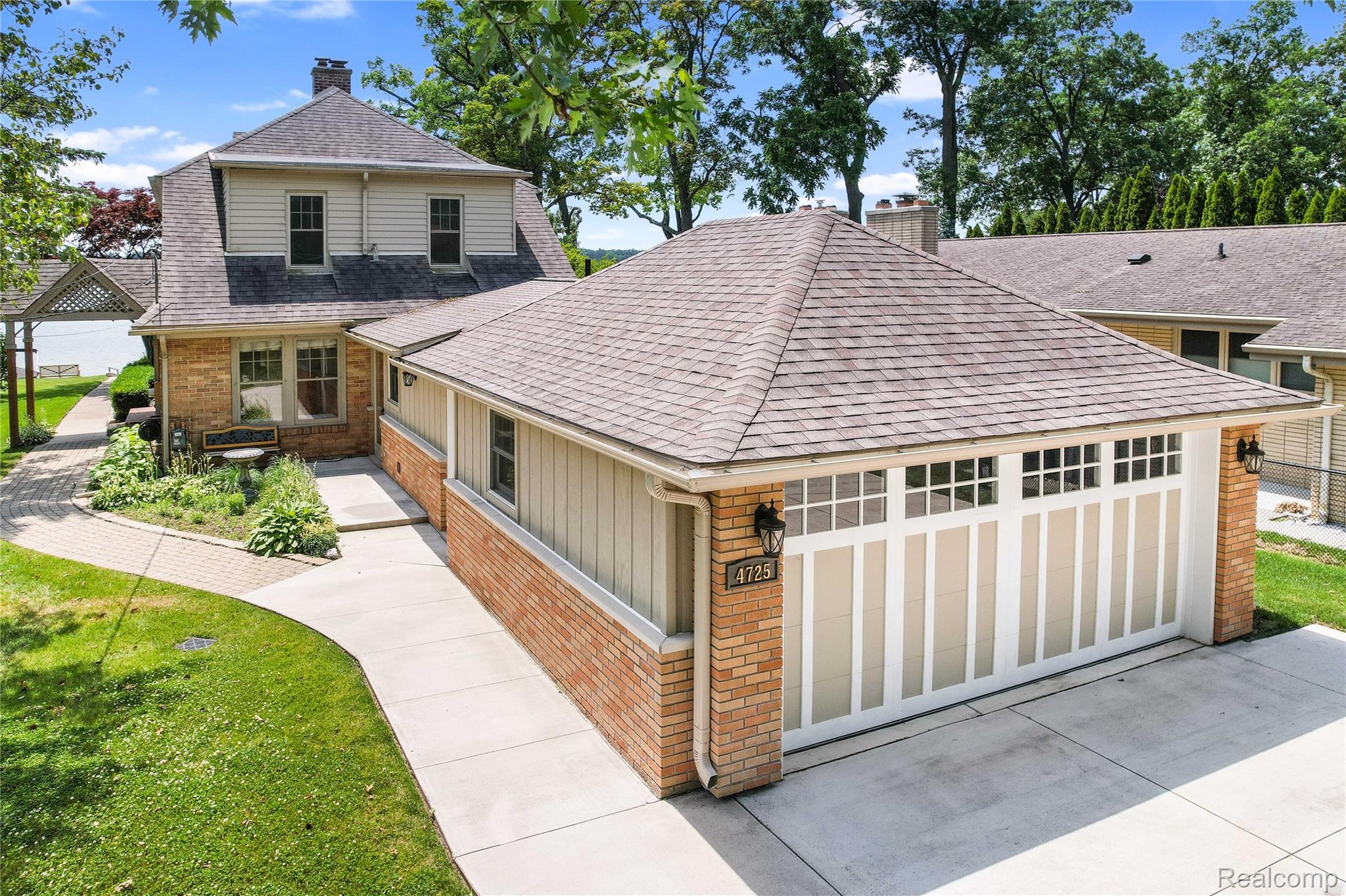 4725 Motorway Drive