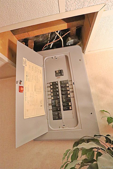 Tiny photo for 11433 Kinloch, Redford Charter Township, MI 48239 (MLS # 20261009986)