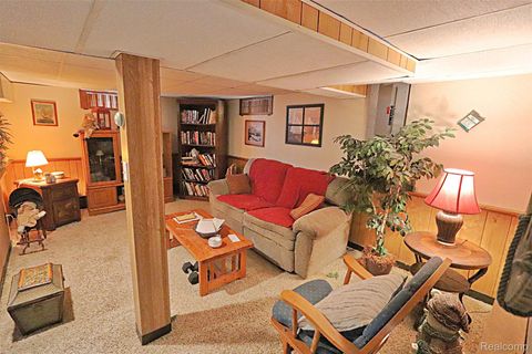 Tiny photo for 11433 Kinloch, Redford Charter Township, MI 48239 (MLS # 20261009986)