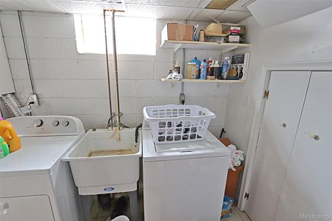 Tiny photo for 11433 Kinloch, Redford Charter Township, MI 48239 (MLS # 20261009986)