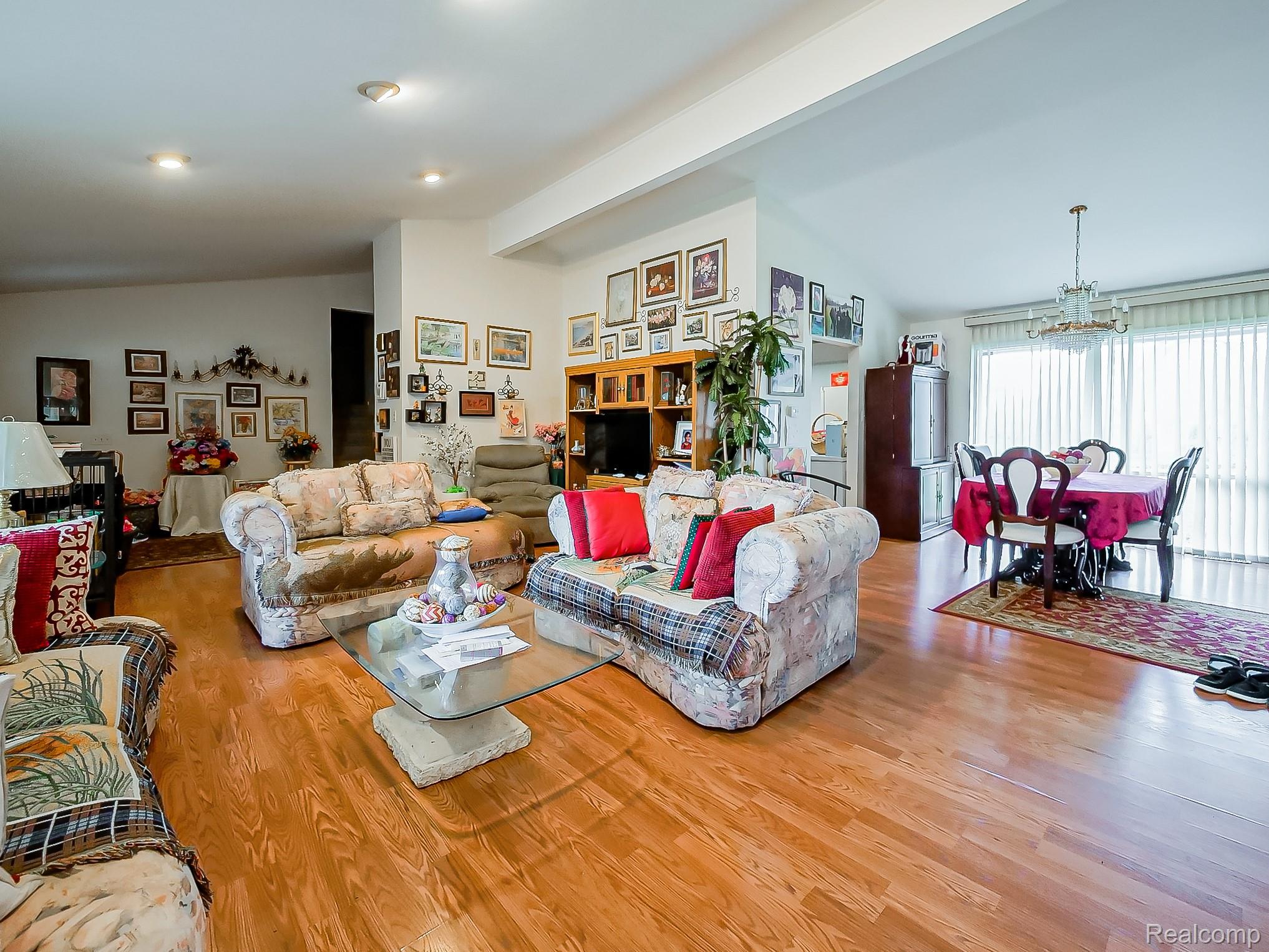 6775 Cedarbrook Drive