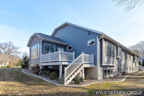 A home in SaugatuckTownship_Allegan