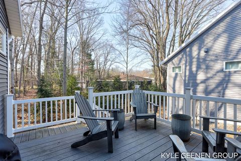 A home in SaugatuckTownship_Allegan